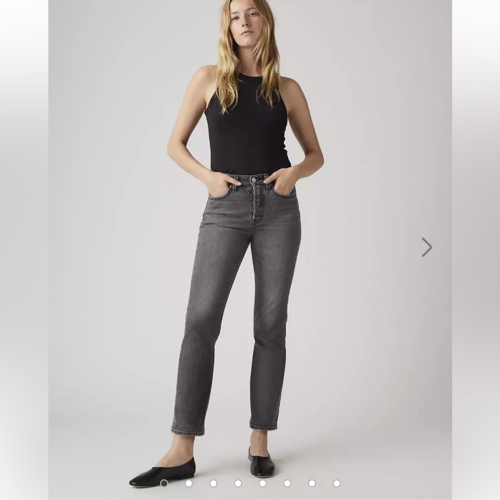 Levis Wedgie Straight Button Fly Jeans 27